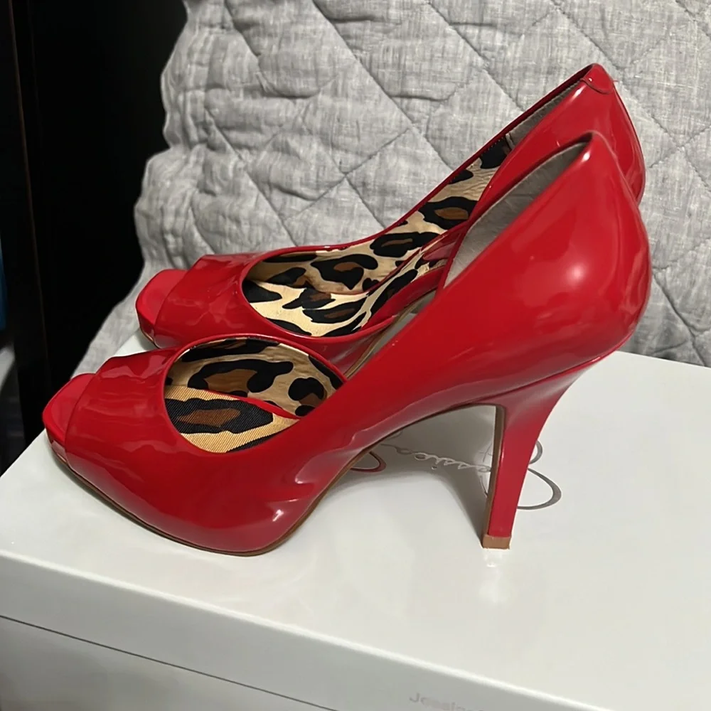 Jessica Simpson Josette red patent heels - Picture 2 of 7